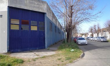 Extraordinario galpón con gran potencial. Distrito E3