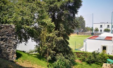 Terreno pequeño con gran vista y ubicación en Los Encinos