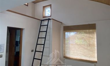 Casa en Venta en COD36953 En centro de Pucón a 1 cuadra de terminal de buses