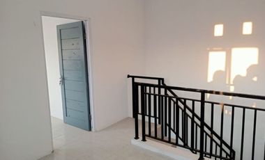 RUMAH CANTIK 2 LANTAI SIAP HUNI DI KULON PROGO