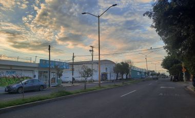 GREMIAL BODEGA DE 2769 METROS SOBRE AVENIDA HEROE DE NACOZARI