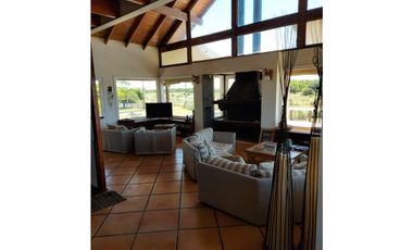 Chacra con casa y pileta. Laguna de Rosario. Pinamar