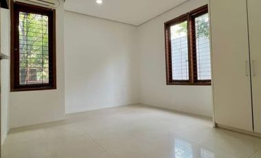 DIJUAL RUMAH BARU at Jl KEMANG SELATAN, JAKSEL (SANGAT MENARIK)