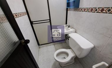 COD. 2207 - SE ARRIENDA CASA - BARRIO: LA PEDREGOSA