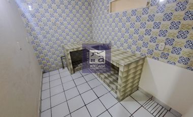 COD. 2207 - SE ARRIENDA CASA - BARRIO: LA PEDREGOSA