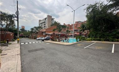 VENDO CASA POBLADO - SECTOR VISITACIÓN