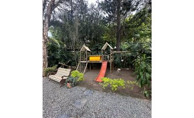 VENDO CASA POBLADO - SECTOR VISITACIÓN