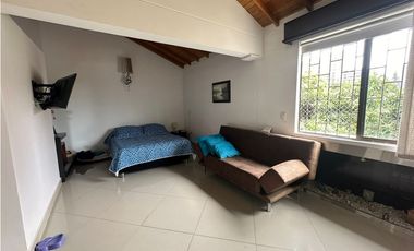 VENDO CASA POBLADO - SECTOR VISITACIÓN
