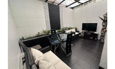 VENDO CASA POBLADO - SECTOR VISITACIÓN