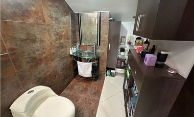 VENDO CASA POBLADO - SECTOR VISITACIÓN