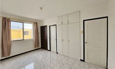Vendo casa, Urb, Santa Maria, cerca registro civil, manta