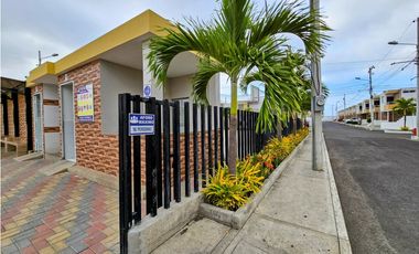 Vendo casa, Urb, Santa Maria, cerca registro civil, manta