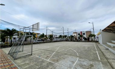 Vendo casa, Urb, Santa Maria, cerca registro civil, manta