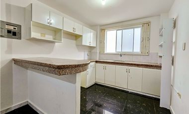 Vendo casa, Urb, Santa Maria, cerca registro civil, manta