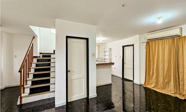 Vendo casa, Urb, Santa Maria, cerca registro civil, manta