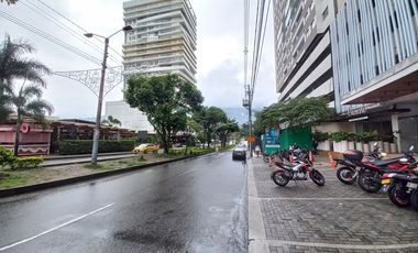 apartamento en arriendo en edificio infinity piso 17. Cod A13876