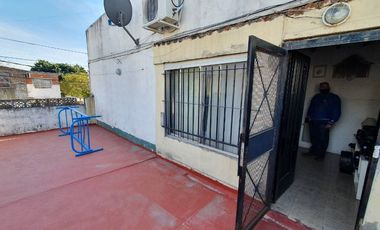 Casa para 2 Familias en venta en Lanus Este