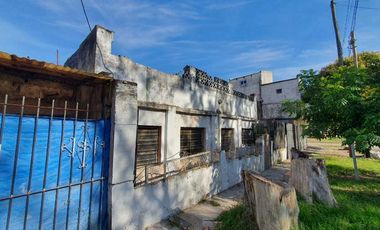 Casa para 2 Familias en venta en Lanus Este