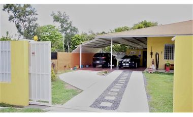 SE VENDE CASA AMPLIA EN CHAME $175,000