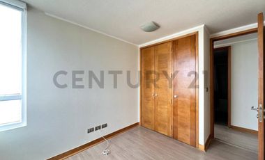 Amplio Departamento en Arriendo Primera Línea