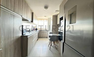 Amplio Departamento en Arriendo Primera Línea