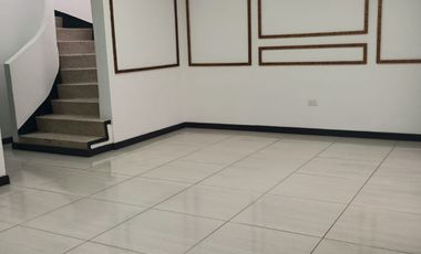 casa en arriendo en oficina movil. Cod A7260001