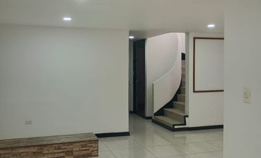 casa en arriendo en oficina movil. Cod A7260001