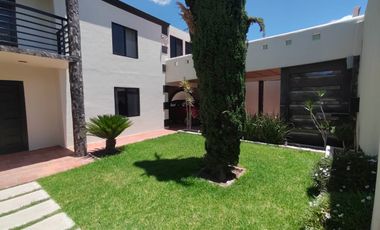 Sur casa muy amplia Peñuelas