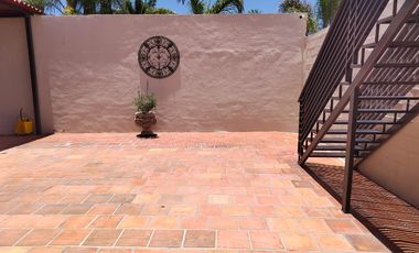 Sur casa muy amplia Peñuelas