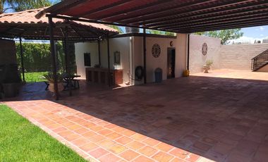 Sur casa muy amplia Peñuelas