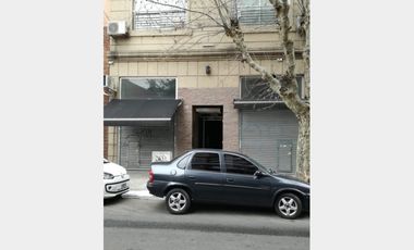 Local a la calle en Venta Ramos Mejia / La Matanza (A108 6989)