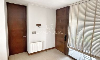 Casa en venta de 4 dorm. en Colina