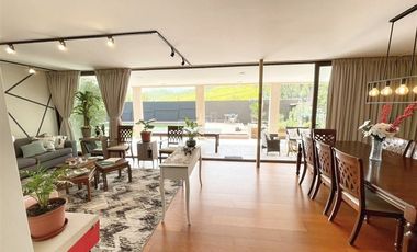Casa en venta de 4 dorm. en Colina