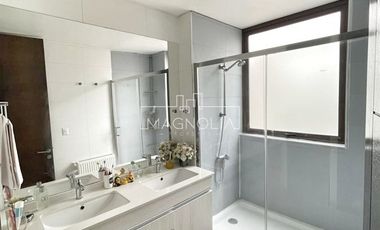 Casa en venta de 4 dorm. en Colina