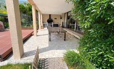 Casa en venta de 4 dorm. en Colina