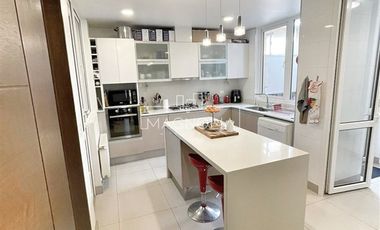 Casa en venta de 4 dorm. en Colina