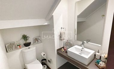 Casa en venta de 4 dorm. en Colina