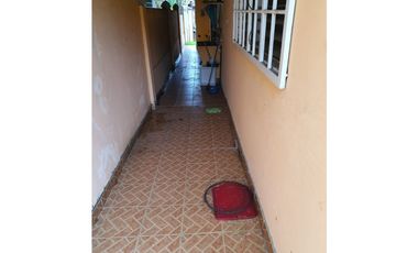 SE VENDE CASA PARQUE DEL OESTE