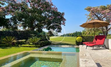 Residencia Minimalista en Paraíso Country Club con Vista Al Campo de Golf