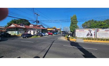 SE VENDE EDIFICACIÓN CON LOCAL COMERCIAL