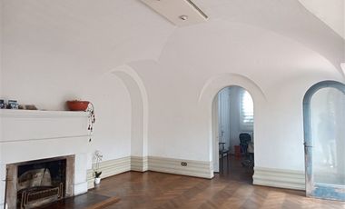Casa venta instituciones,390 mtrs y 950mtr terr Viña del Mar