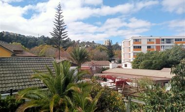 Casa venta instituciones,390 mtrs y 950mtr terr Viña del Mar