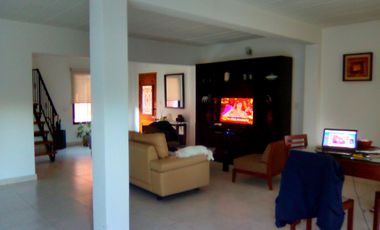 Hermosa casa en complejo Casuarinas 5 - Canning
