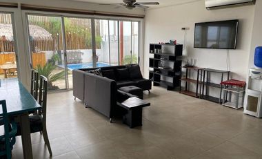 The Blue Whale Suites in Ballenita: Se Alquila Casa Cerca del Mar en Ballenita