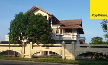 Dijual Rumah seperti VILLA di Nol Jalan Pantura Semarang, Tuban