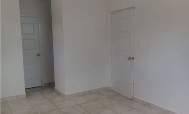 SE VENDE CASA EN BRISAS DEL GOLF EN $210,000 AM