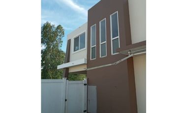 SE VENDE CASA EN BRISAS DEL GOLF EN $210,000 AM