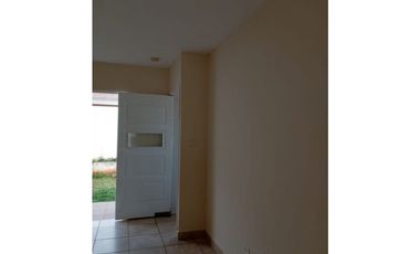 SE VENDE CASA EN BRISAS DEL GOLF EN $210,000 AM