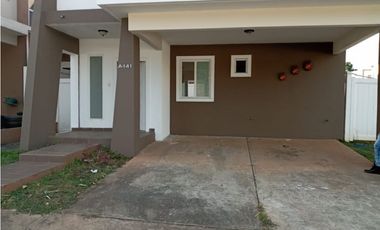 SE VENDE CASA EN BRISAS DEL GOLF EN $210,000 AM