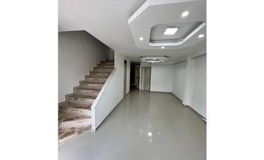 Se Vende Casa Duplex Remodelada en Bulevares